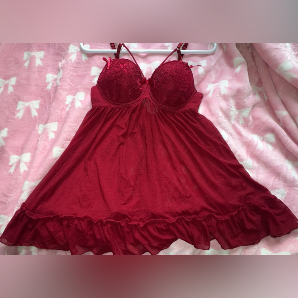 VENUS Burgundy Lace Chemise